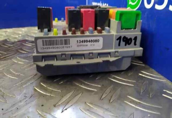 CAJA RELES / FUSIBLES 91107