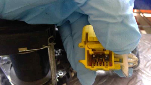 CINTURON SEGURIDAD DELANTERO IZQUIERDO 92372