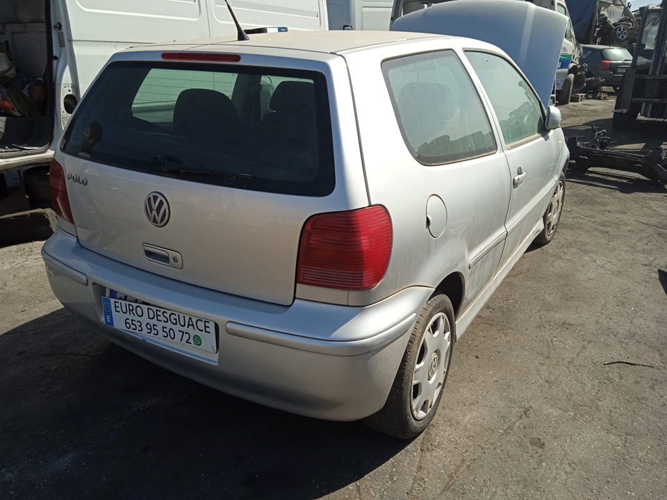 VOLKSWAGEN POLO BERLINA del 2001 4454BFH