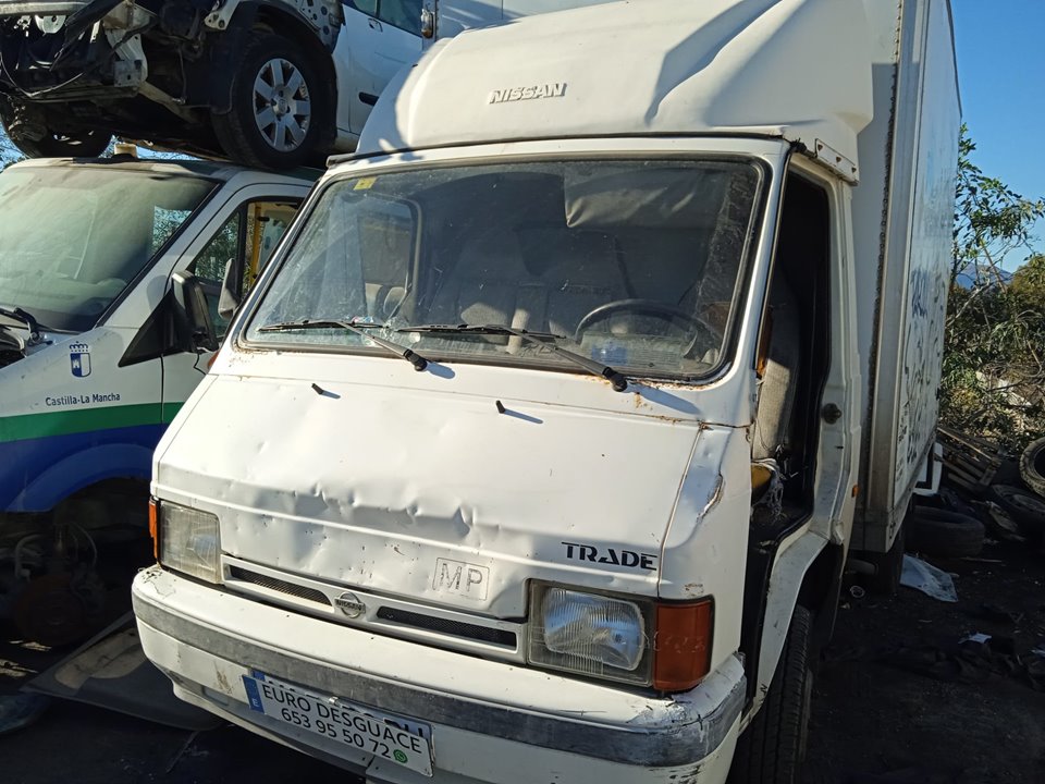 NISSAN TRADE del 1995 MA5053BU