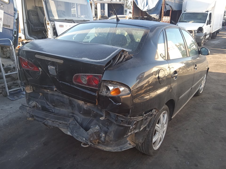 SEAT CORDOBA BERLINA del 2003 7653CDV