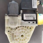 MOTOR ELEVALUNAS DELANTERO DERECHO 115132