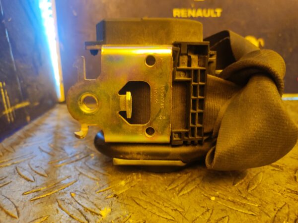 CINTURON SEGURIDAD DELANTERO DERECHO 99682
