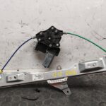 ELEVALUNAS DELANTERO DERECHO 109486