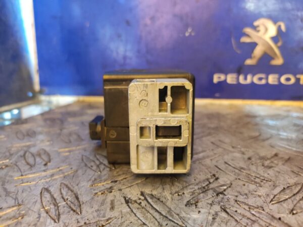 ANTIRROBO / LLAVE CONTACTO 100958