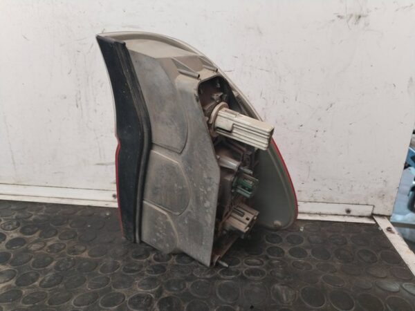 PILOTO TRASERO IZQUIERDO 111386