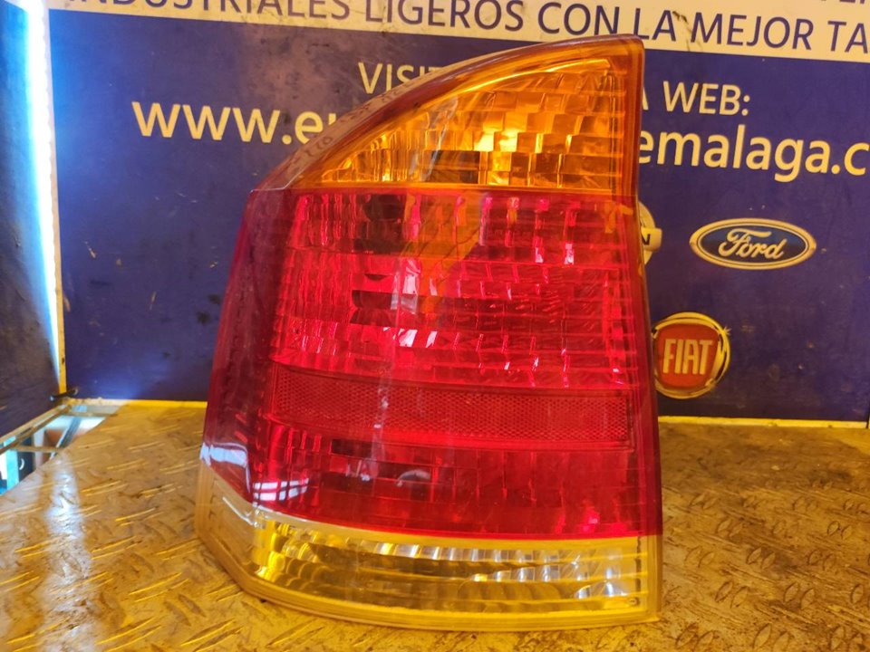 PILOTO TRASERO IZQUIERDO 100242