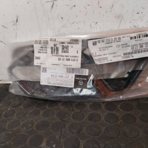 REJILLA PARAGOLPES IZQUIERDA 113115