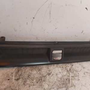 REJILLA DELANTERA 114165