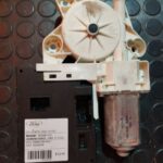 MOTOR ELEVALUNAS DELANTERO DERECHO 108089