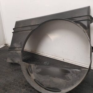 CALANDRA DELANTERA DE RADIADOR 111615