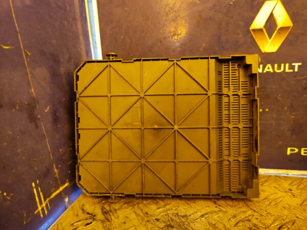 CAJA RELES / FUSIBLES 99171