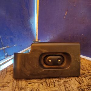 MANDO ELEVALUNAS DELANTERO DERECHO 96468