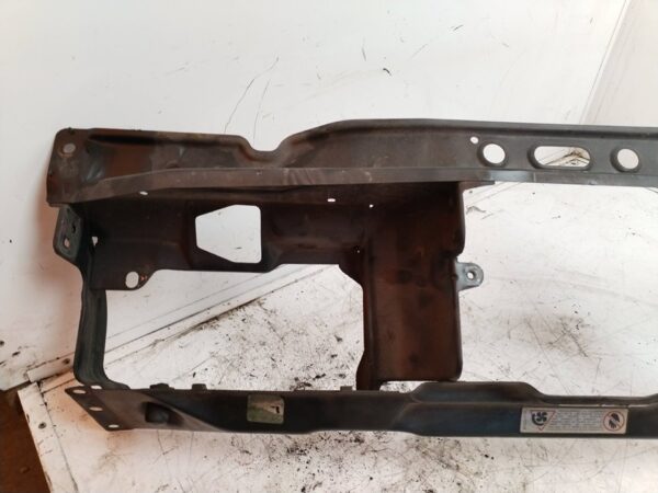 REFUERZO PARAGOLPES DELANTERO 114210