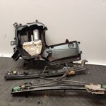 ELEVALUNAS DELANTERO DERECHO 105070