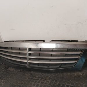 REJILLA DELANTERA 111781