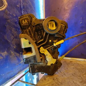 CERRADURA PUERTA TRASERA DERECHA 101105