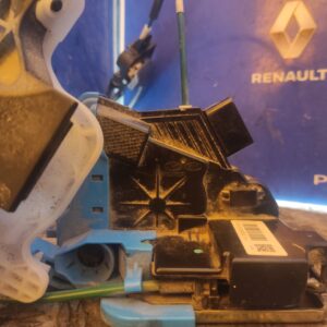 CERRADURA PUERTA TRASERA DERECHA 96495