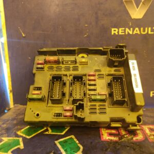 CAJA RELES / FUSIBLES 98628