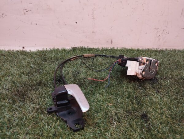 CERRADURA PUERTA DELANTERA DERECHA 106931