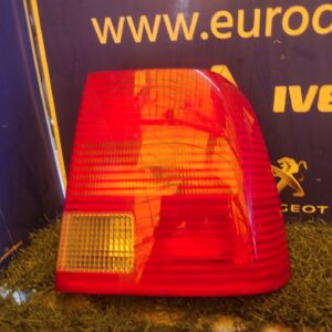 PILOTO TRASERO DERECHO 94846