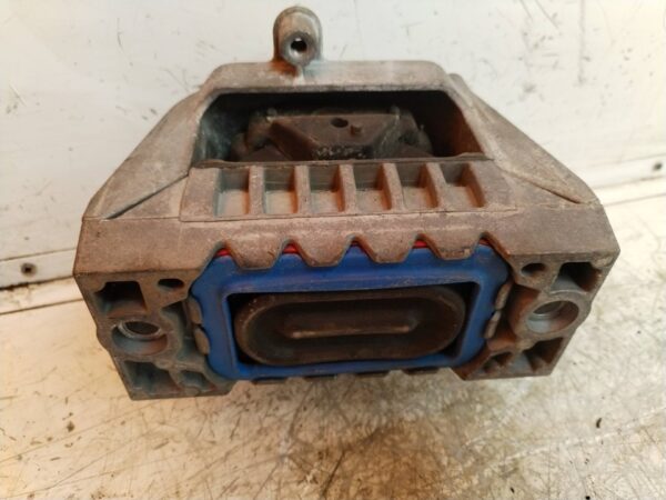 SOPORTE MOTOR DERECHO 115029