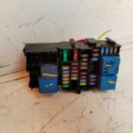 CAJA RELES / FUSIBLES 113782