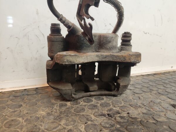 PINZA DE FRENO DELANTERA IZQUIERDA 105543