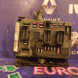 CAJA RELES / FUSIBLES 97799