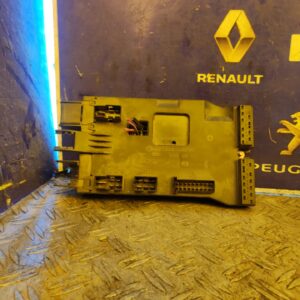 CAJA RELES / FUSIBLES 99599