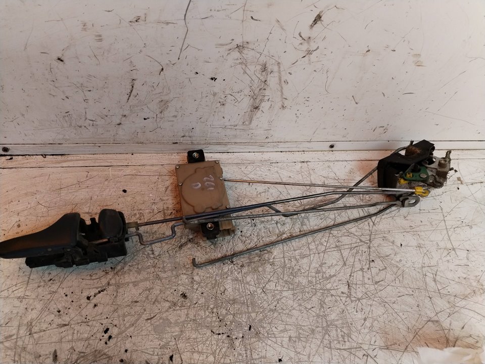 CERRADURA PUERTA DELANTERA DERECHA 114810