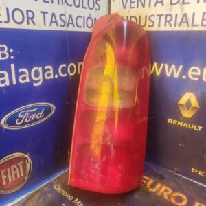 PILOTO TRASERO DERECHO 98620