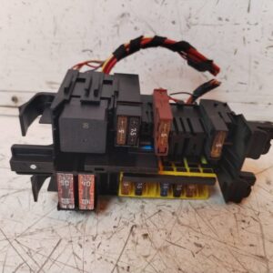 CAJA RELES / FUSIBLES 115485