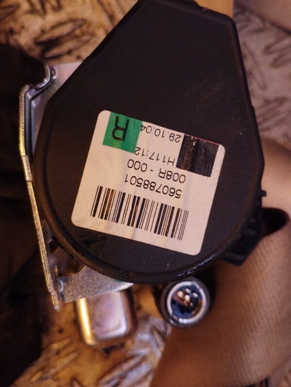 CINTURON SEGURIDAD DELANTERO DERECHO 99100