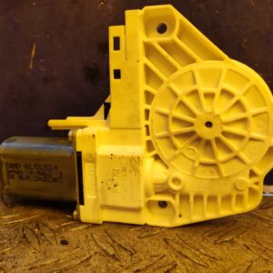 MOTOR ELEVALUNAS DELANTERO DERECHO 99707