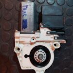 MOTOR ELEVALUNAS TRASERO IZQUIERDO 107835