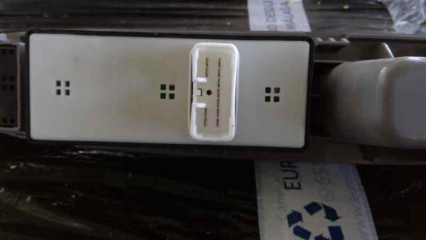 MANDO ELEVALUNAS DELANTERO IZQUIERDO 92162