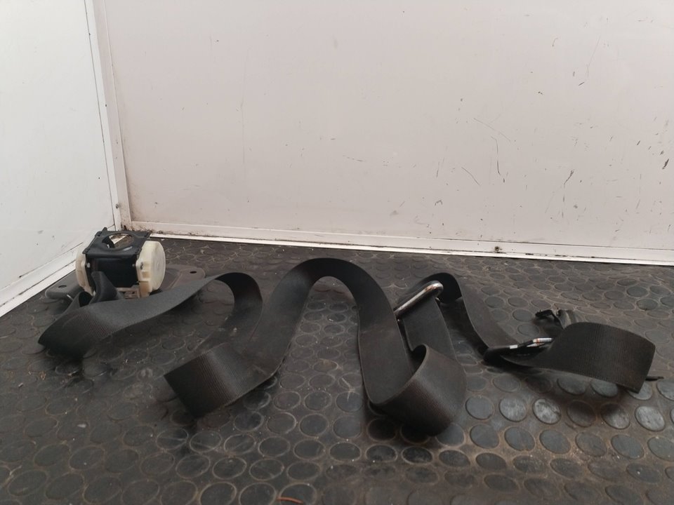 CINTURON SEGURIDAD TRASERO DERECHO 111734
