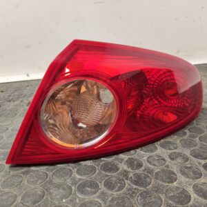 PILOTO TRASERO DERECHO 106260