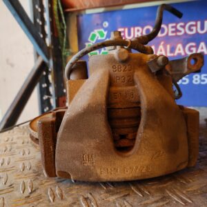 PINZA DE FRENO DELANTERA IZQUIERDA 93670