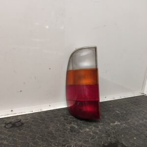 PILOTO TRASERO IZQUIERDO 104880