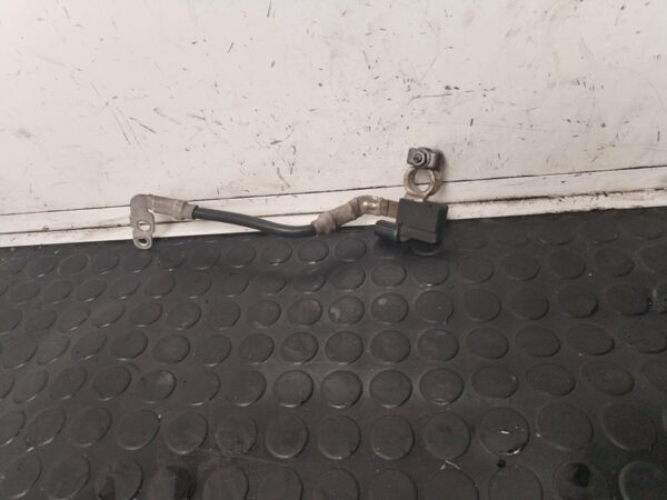 CAJA RELES / FUSIBLES 111906