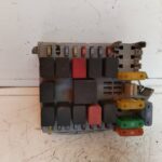 CAJA RELES / FUSIBLES 114174