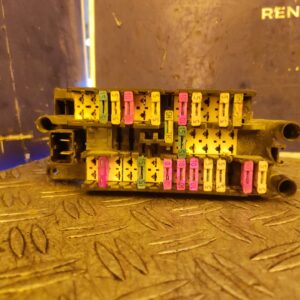 CAJA RELES / FUSIBLES 99076