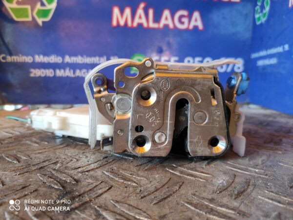 CERRADURA PUERTA DELANTERA IZQUIERDA 93292