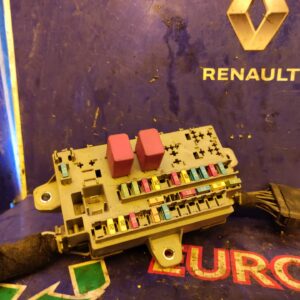 CAJA RELES / FUSIBLES 97725