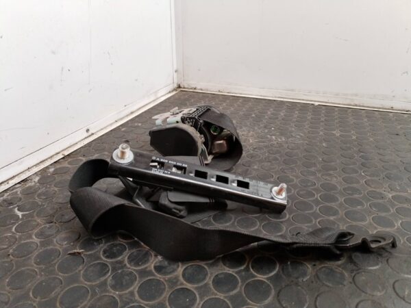 CINTURON SEGURIDAD DELANTERO DERECHO 110780