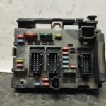 CAJA RELES / FUSIBLES 109278