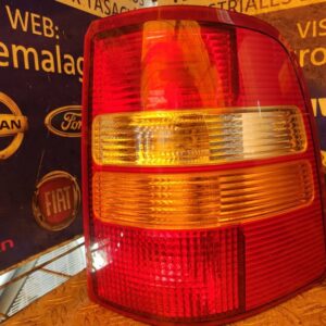 PILOTO TRASERO DERECHO 100515