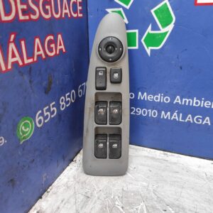 MANDO ELEVALUNAS DELANTERO IZQUIERDO 95844